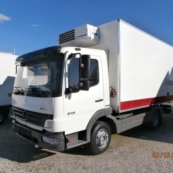  Mercedes 818 atego fridge